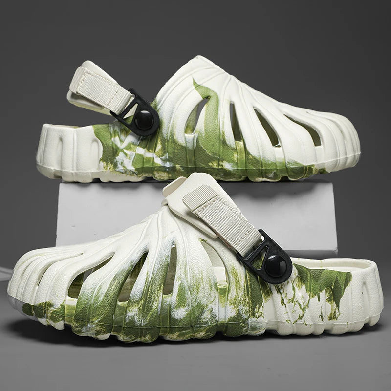 Summer Men  Sandals Outdoor Garden Shoes Comfortable Slippers Casual Home Shoes for Couple Hollow Out Water Hole Shoes 35-45
