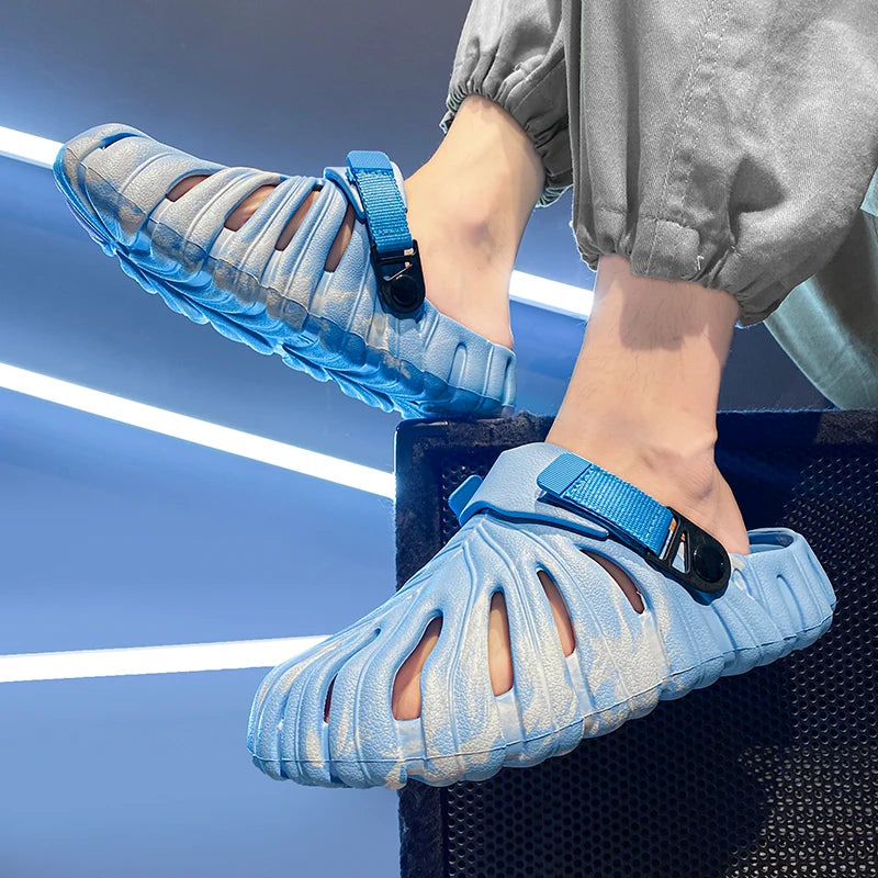 Summer Men  Sandals Outdoor Garden Shoes Comfortable Slippers Casual Home Shoes for Couple Hollow Out Water Hole Shoes 35-45