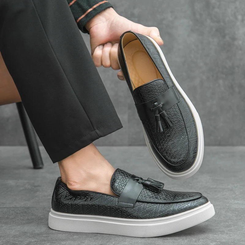 Fashionable Tassel Shoes From The United States Men Casual Comfortable Casual Shoes Men Business Travel Driving Shoes in 38-46