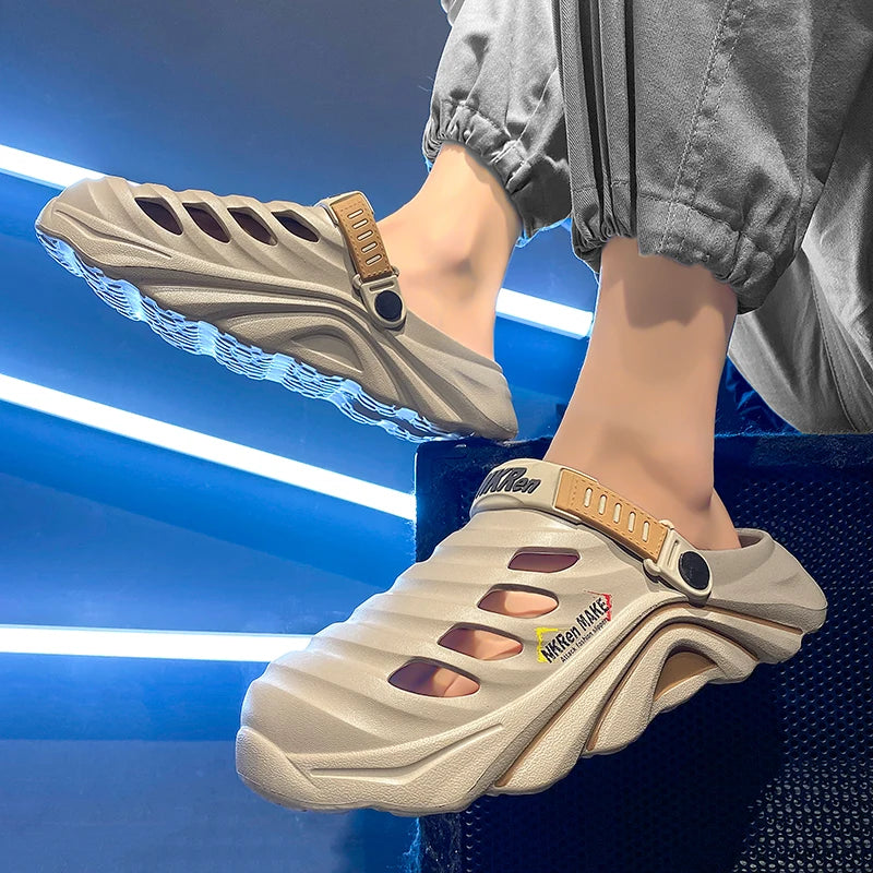 2025 Summer New Men's Slippers Comfortable Casual Slippers Outdoor Non Slip Thick Soled  Beach Non Slip Durable Daily Sandals