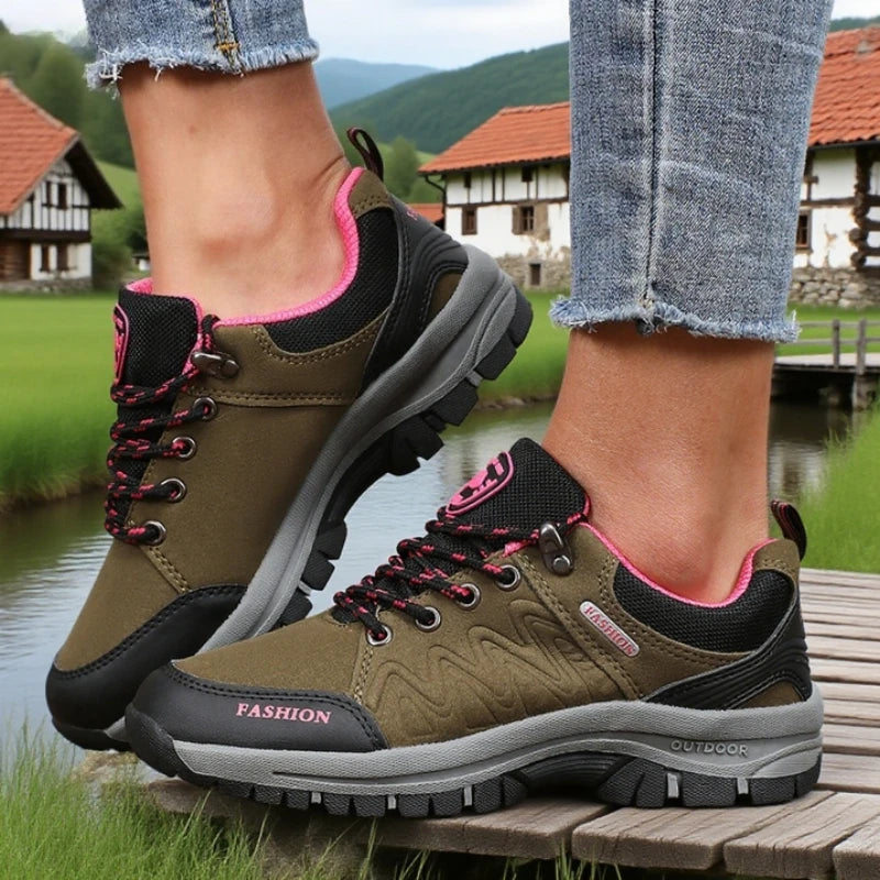 Fashionable Women's Sneakers Luxurious Platform Waterproof Design Off-road Hiking Shoes Breathable Outdoor Camping Running Shoes