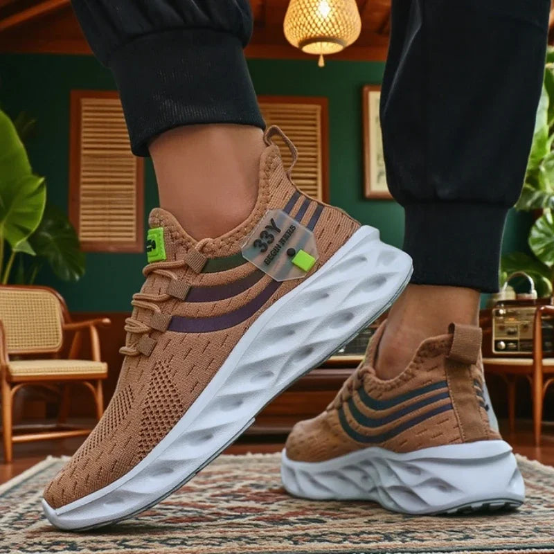 Trending Men's Running Shoe New Large Size Women Design Breathable Height Increasing Sneakers Soft Soled Cushioned Mesh Sneakers