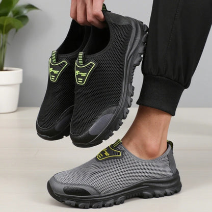 Trendy Slip on Sneaker Style Shoes Lightweight Outdoor Lawn Walking Shoes Minimalist Grid Fashion Design Slip on Travel Shoes
